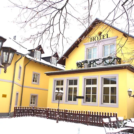 Alttolkewitzer Hof 3*