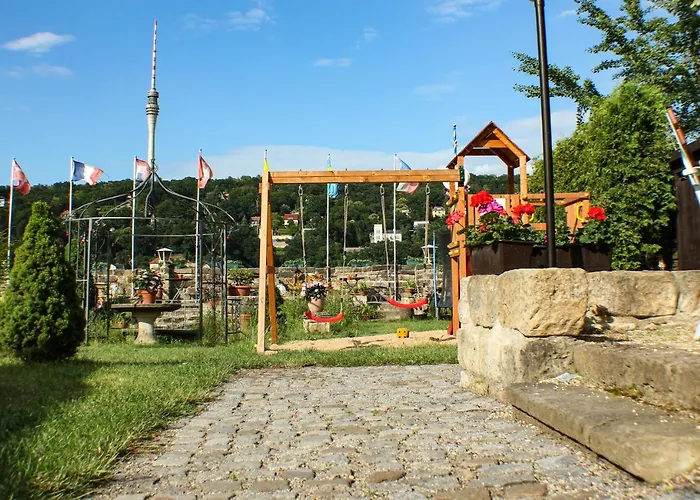 Alttolkewitzer Hof 3*