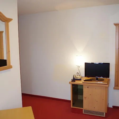 Alttolkewitzer Hof 3*