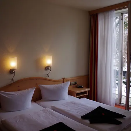 Alttolkewitzer Hof 3*