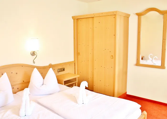 Alttolkewitzer Hof 3*