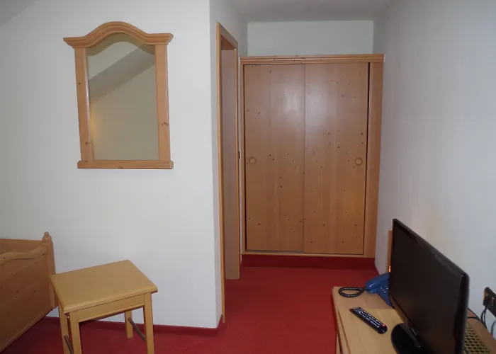 Alttolkewitzer Hof 3*