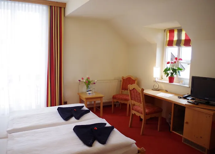 Alttolkewitzer Hof 3*