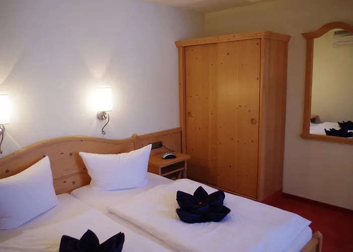 Hotel Alttolkewitzer Hof 3*