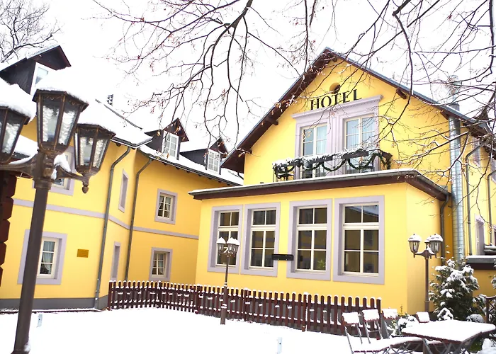 Alttolkewitzer Hof 3*