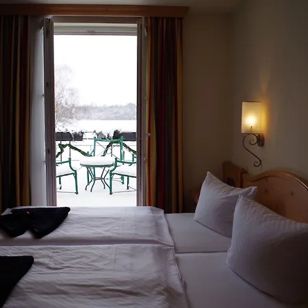 Hotel Alttolkewitzer Hof 3*